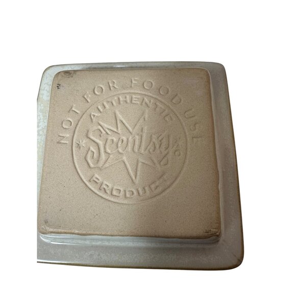 Scentsy Windsor Full-Size Warmer - Picture 8 of 11